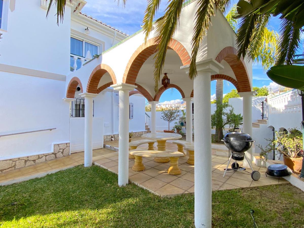 Villa Sandra Al Fresco Apartment Nerja Exterior photo